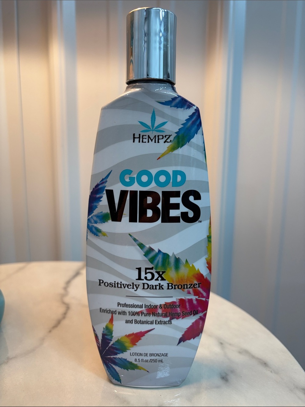Hempz Good Vibes 15x Positively Dark Bronzer - White with Multicolor Accents